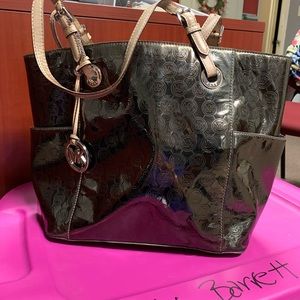 MK large shoulder bag